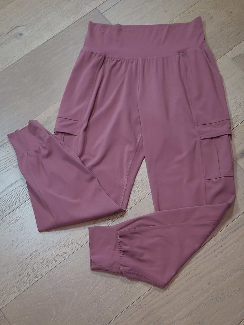 Athleta Salutation Cargo Joggers, M